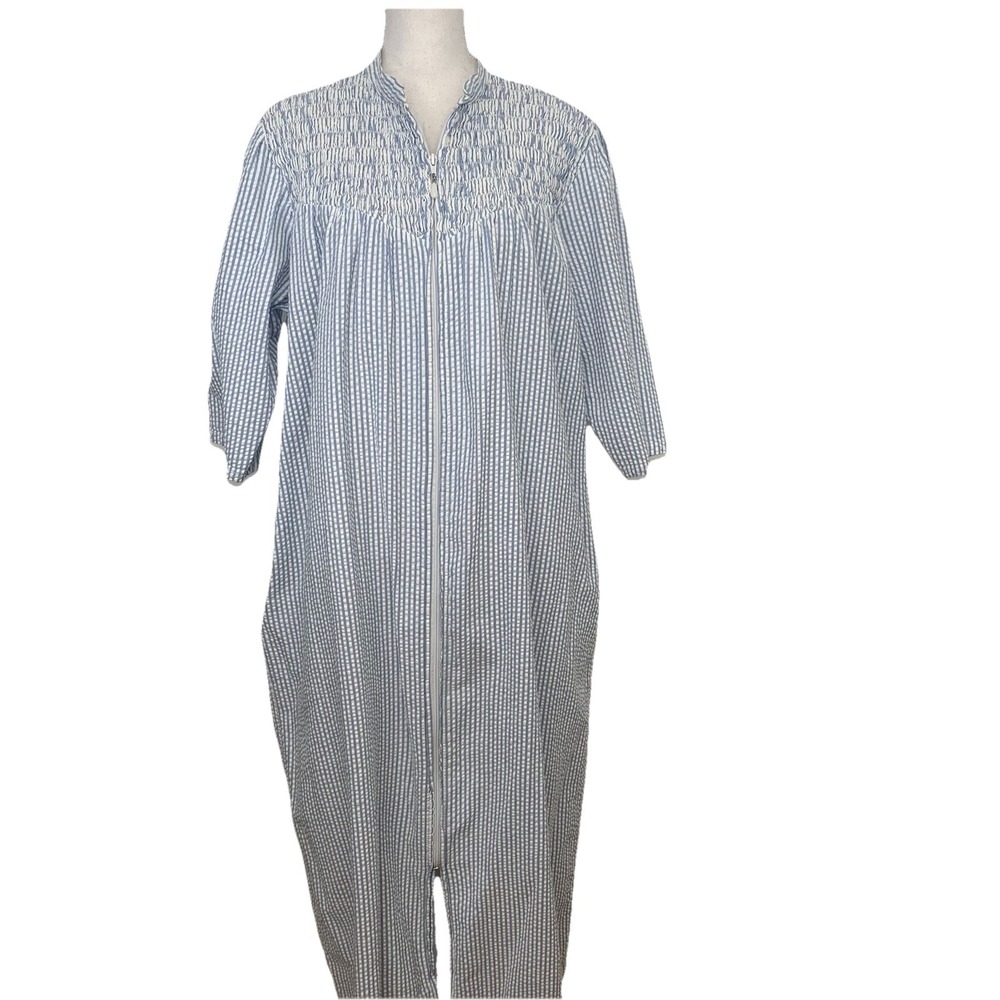 Chance Encounters Seersucker Cotton Long Robe Full Zip Medium Smocking Pockets